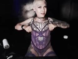 Watch cybertrouble_´s Live Show on Chaturbate