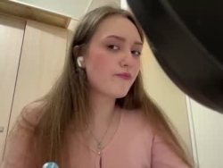 Watch scarletcarns´s Live Show on Chaturbate