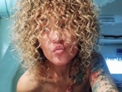 Dobbi-DoDo is Live on BongaCams: Watch Dobbi-DoDo´s Live Show on BongaCams