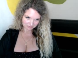 Watch luxdonna´s Live Show on Chaturbate