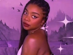 Check RobinTheSiren´s Real-Time Streaming Adult Shows