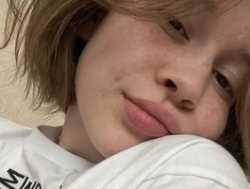 Watch sweetdreamss´s Live Show on BongaCams