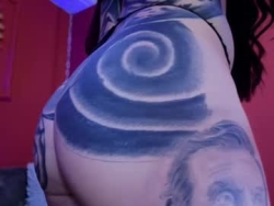 Watch julieta_russell´s Live Show on Chaturbate