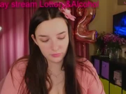 Watch iwi_wi_wi´s Live Show on Chaturbate