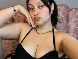 Watch jannakisks´s Live Show on BongaCams