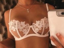 Watch HarleyDreamer´s Live Show on BongaCams