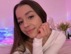 Watch MaybeBabeTV´s Live Show on BongaCams