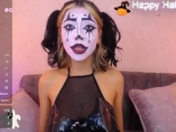 Watch monserrat_lov´s Live Show on Chaturbate