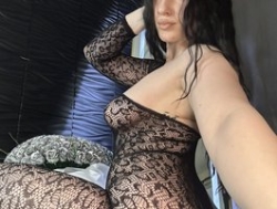 Watch Moniqque´s Live Show on BongaCams