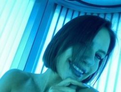 Watch Elle-Brooke1´s Live Show on BongaCams