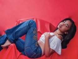 Watch Ashlii´s Live Show on BongaCams