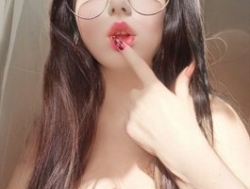 Watch molly-5´s Live Show on BongaCams