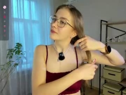 Watch ilonamoorman´s Live Show on Chaturbate