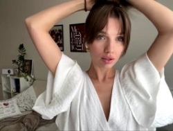 Watch BlondellFriot´s Live Show on BongaCams