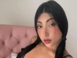 Watch paulett2026´s Live Show on BongaCams