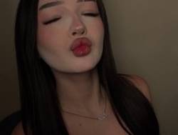 Watch ElizaMeow´s Live Show on BongaCams