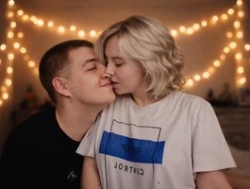 Watch BlondIce´s Live Show on BongaCams