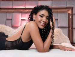 Watch CarlaHilton´s Live Show on BongaCams