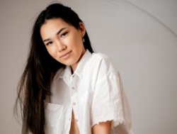 Watch Divine-Madness´s Live Show on BongaCams