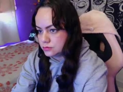 Watch magic_clairewitch´s Live Show on Chaturbate