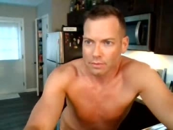 Watch bradless´s Live Show on Chaturbate