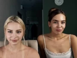 Watch cute_coupleeee´s Live Show on Chaturbate
