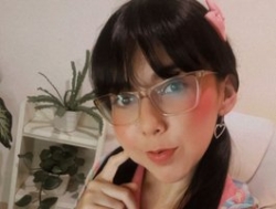 Watch kiwi-----´s Live Show on BongaCams