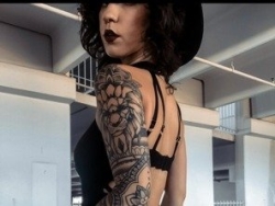 Watch GoddessElaraa´s Live Show on ItsLive