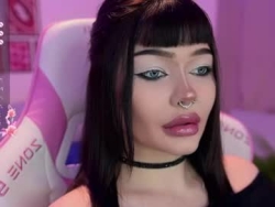 Watch babyroxynill´s Live Show on Chaturbate