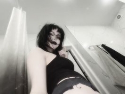 Watch emog1rl´s Live Show on BongaCams