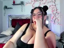 Watch rubyy_24´s Live Show on Chaturbate