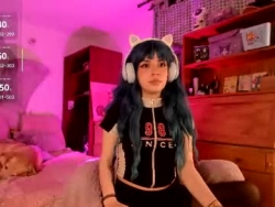 Watch lolaa_bunnyy´s Live Show on Chaturbate
