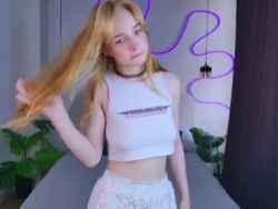 Watch rebecca_night´s Live Show on Chaturbate