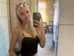 RebeccaaCaldwell´s Online Stream: I would like to find a person with whom I can not only be hot lovers, but also with whom I can communicate all night long Watch RebeccaaCaldwell´s XXX Show and Chat!