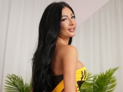 Watch PureMadison´s Live Show on ItsLive