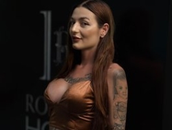 Watch arianatattoos´s Live Show on BongaCams