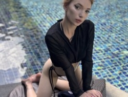 Watch LinaVelle´s Live Show on BongaCams