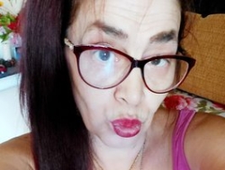 Watch Cristinatina´s Live Show on BongaCams