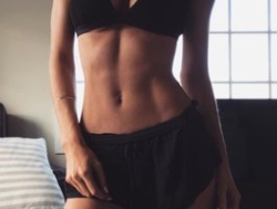 Watch ViktoryDimond´s Live Show on BongaCams