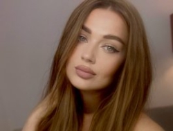 Watch WildOlivia´s Live Show on BongaCams