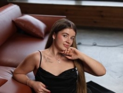 Watch Rosalinelov´s Live Show on BongaCams