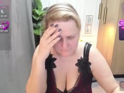 Watch scarlettsoft´s Live Show on Chaturbate