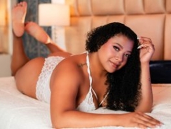 Watch HannaCeleste´s Live Show on BongaCams