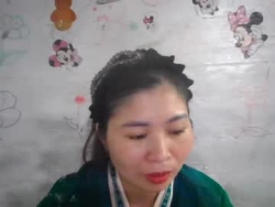 Watch juliaa5´s Live Show on Chaturbate