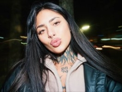 Watch DarkFlame223´s Live Show on BongaCams