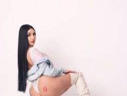 SalmaJade is Live on BongaCams: Curvy and tatted brunette - Fav patterns 22-99-111-333 Watch SalmaJade´s Live Show on BongaCams