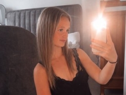 Libertyyyx´s XXX Webcam: I'm a hot new babe ! I want to know all about you and your desires to help you fulfil your every need Check Libertyyyx´s Real-Time Streaming Adult Shows