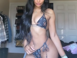 Watch LacyJada´s Live Show on ItsLive