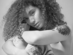 Watch RedVelvett-´s Live Show on BongaCams