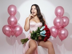 Check SofiaSamy22´s Real-Time Streaming Adult Shows